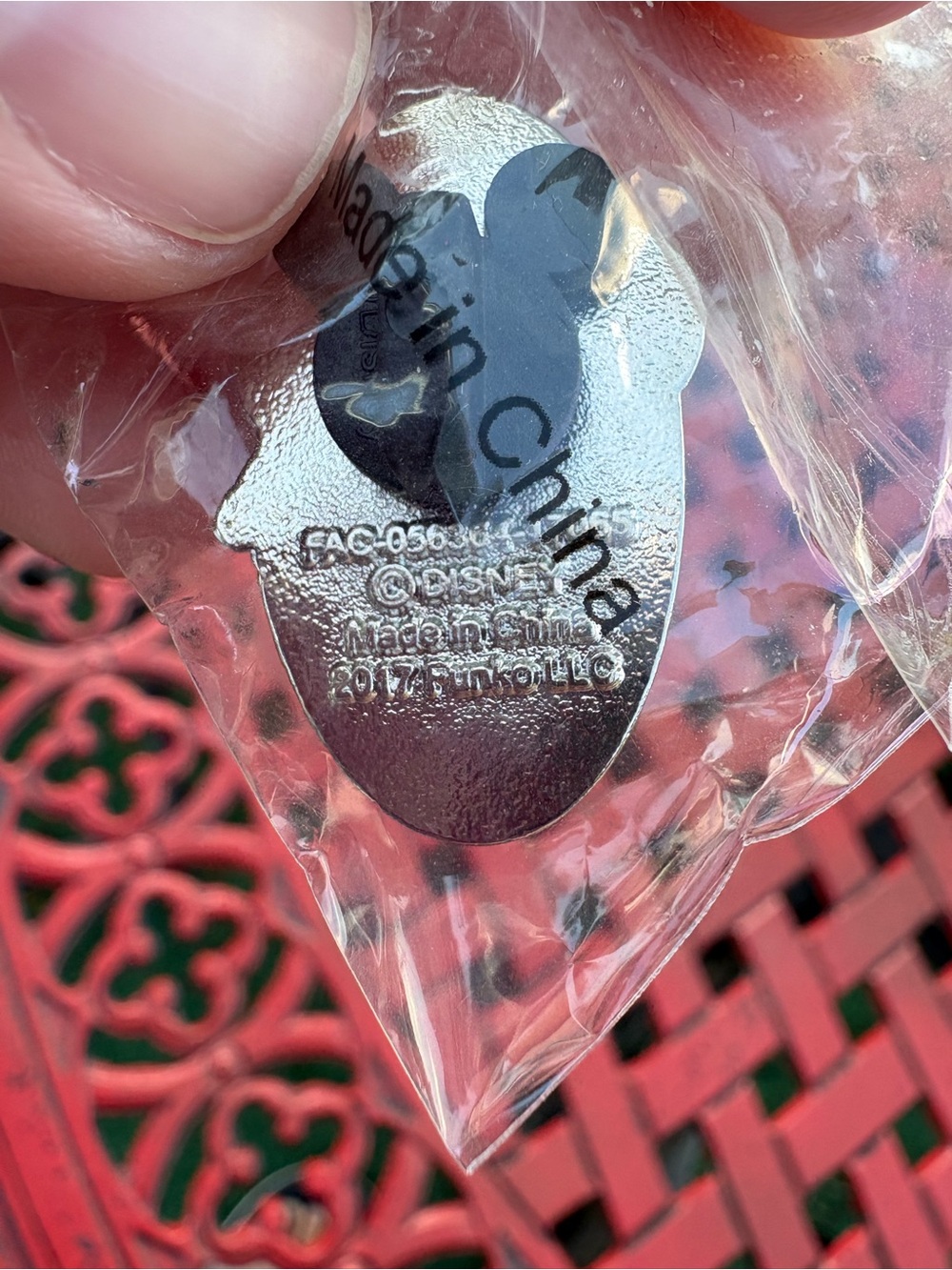 Disney Funko 2017 Pirate Mickey Treasures Enamel Pin - Picture 4 of 4